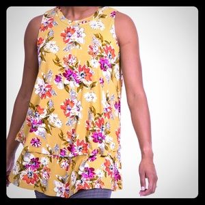 Organic Girl Tiered Tunic Pretty floral! 🌸🌿🌼